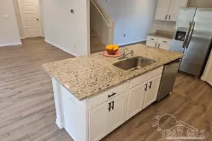 6359 Burrow Ln, Pensacola, FL 32526 - Photo 15