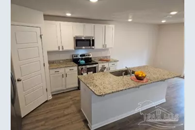 6359 Burrow Ln, Pensacola, FL 32526 - Photo 11