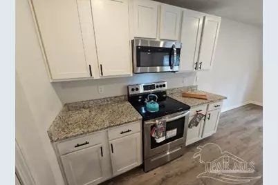 6359 Burrow Ln, Pensacola, FL 32526 - Photo 13