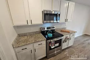 6359 Burrow Ln, Pensacola, FL 32526 - Photo 13