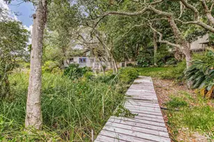 4648 Hickory Shores Blvd, Gulf Breeze, FL 32563 - Photo 37