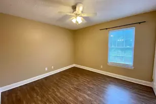 9022 Governors Pl Ct, Pensacola, FL 32514 - Photo 13