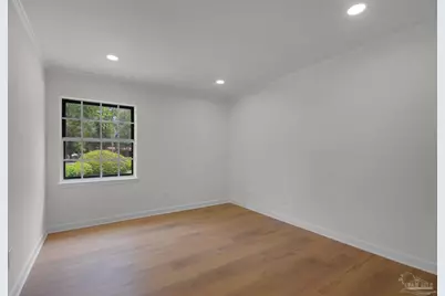 5745 Avenida Robledal, Pensacola, FL 32504 - Photo 11