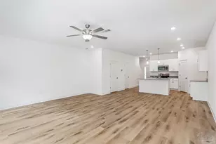 8110 Carl Dean St, Pensacola, FL 32514 - Photo 7