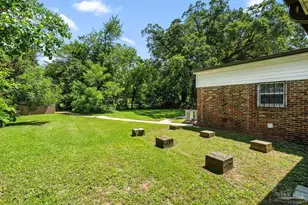 1000 W Lee St, Pensacola, FL 32501 - Photo 37