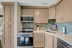 8253 Navarre Pkwy, Navarre, FL 32566 - Photo 13