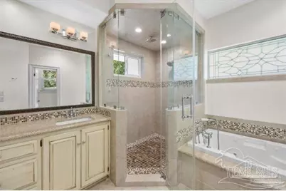 4700 Bohemia Dr, Pensacola, FL 32504 - Photo 43