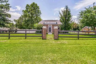 1057 Pauline St, Cantonment, FL 32533 - Photo 3