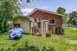 1057 Pauline St, Cantonment, FL 32533 - Photo 49