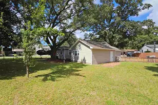202 Edgewater Dr, Pensacola, FL 32507 - Photo 11