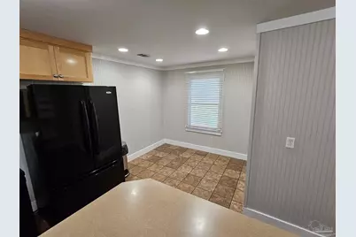 202 Edgewater Dr, Pensacola, FL 32507 - Photo 17