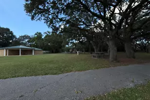 202 Edgewater Dr, Pensacola, FL 32507 - Photo 55