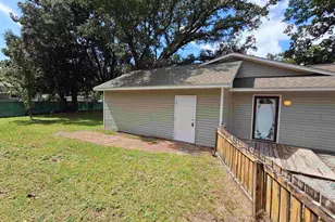 202 Edgewater Dr, Pensacola, FL 32507 - Photo 7