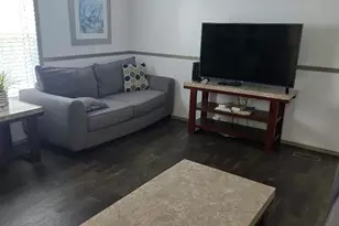 5305 Kee Memorial Dr, Pensacola, FL 32507 - Photo 3