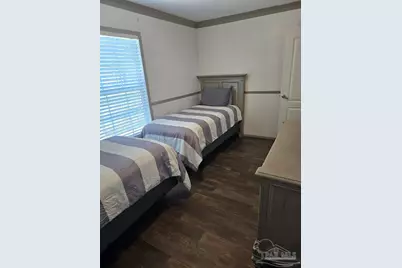 5305 Kee Memorial Dr, Pensacola, FL 32507 - Photo 11