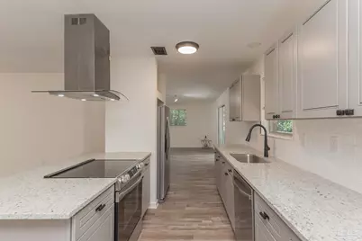 4930 Rugby Ct, Pensacola, FL 32504 - Photo 5