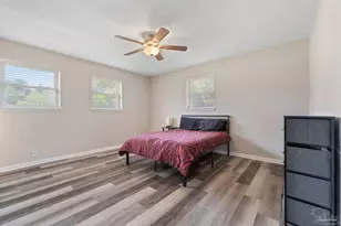 8 Goodman Ln, Pensacola, FL 32506 - Photo 13