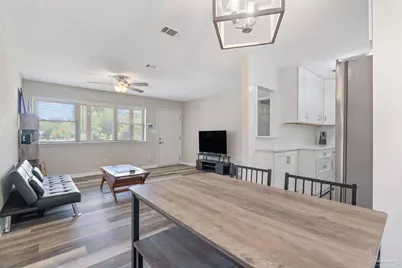 8 Goodman Ln, Pensacola, FL 32506 - Photo 9