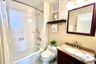 825 Bayshore Dr, Pensacola, FL 32507 - Photo 9