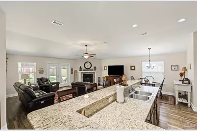 6065 Autumn Pines Cir, Pace, FL 32571 - Photo 17