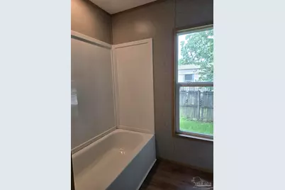 8594 Alvarado Calzada, Pensacola, FL 32507 - Photo 21