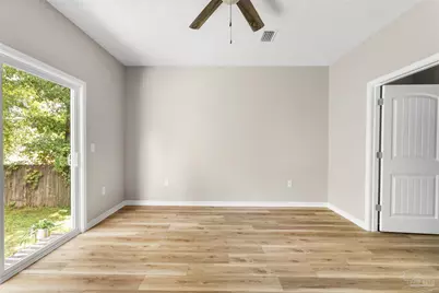 306 N E St, Pensacola, FL 32501 - Photo 5