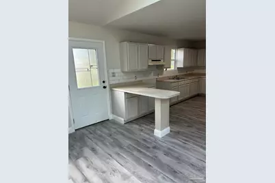 6029 Capitol Dr, Gulf Breeze, FL 32563 - Photo 7