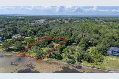 5161 Soundside Dr, Gulf Breeze, FL 32563 - Photo 3