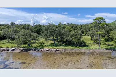 5161 Soundside Dr, Gulf Breeze, FL 32563 - Photo 21