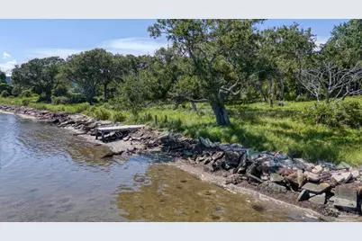 5161 Soundside Dr, Gulf Breeze, FL 32563 - Photo 27