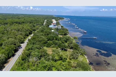 5161 Soundside Dr, Gulf Breeze, FL 32563 - Photo 9