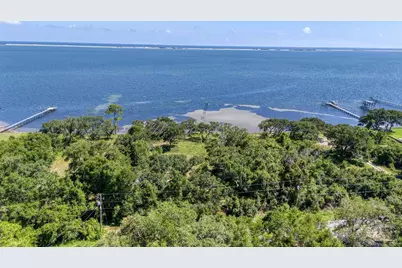 5161 Soundside Dr, Gulf Breeze, FL 32563 - Photo 5