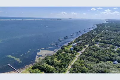 5161 Soundside Dr, Gulf Breeze, FL 32563 - Photo 41