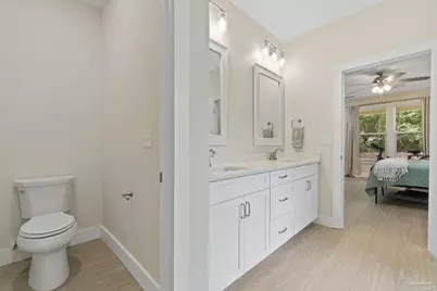 302 Camelia St, Gulf Breeze, FL 32561 - Photo 9