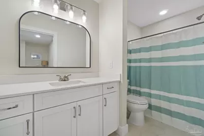 302 Camelia St, Gulf Breeze, FL 32561 - Photo 31