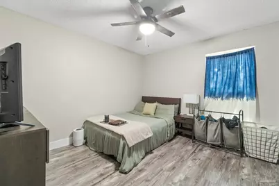 1555 Oak Shore Dr, Gulf Breeze, FL 32563 - Photo 19