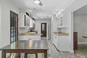 1555 Oak Shore Dr, Gulf Breeze, FL 32563 - Photo 15