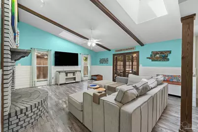1555 Oak Shore Dr, Gulf Breeze, FL 32563 - Photo 11