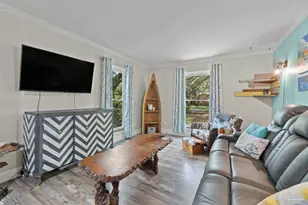 1555 Oak Shore Dr, Gulf Breeze, FL 32563 - Photo 9