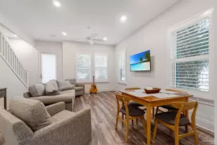 805 Covington Pl E, Pensacola, FL 32502 - Photo 9