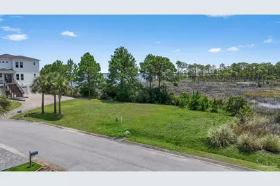 1702 Stanford Rd, Gulf Breeze, FL 32563 - Photo 1