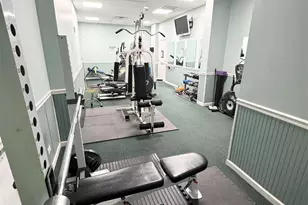 825 Bayshore Dr, Pensacola, FL 32507 - Photo 17