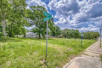 320 N Pace Blvd, Pensacola, FL 32514 - Photo 3