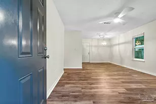 6252 Bayberry St, Milton, FL 32570 - Photo 5