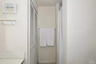825 Bayshore Dr, Pensacola, FL 32507 - Photo 15