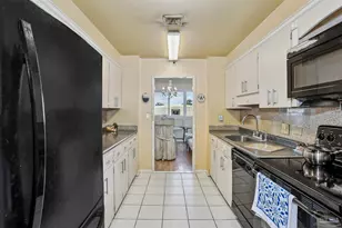 825 Bayshore Dr, Pensacola, FL 32507 - Photo 11