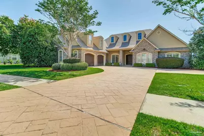 2569 Mary Fox Dr, Gulf Breeze, FL 32563 - Photo 1