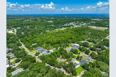 5364 Soundside Dr, Gulf Breeze, FL 32561 - Photo 5