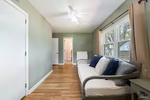 422 Fairpoint Dr, Gulf Breeze, FL 32561 - Photo 31