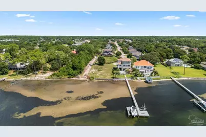 1709 Brooke Beach Dr, Navarre, FL 32566 - Photo 3